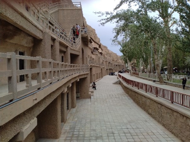 敦煌・莫高窟(ばっこうくつ)の石窟学